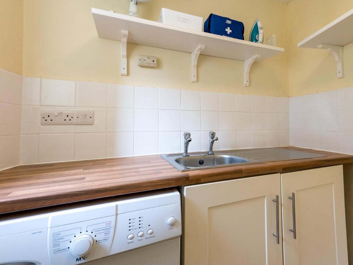Pass The Keys Cosy 2 Bedroom Victorian Cottage Ludlow Bagian luar foto