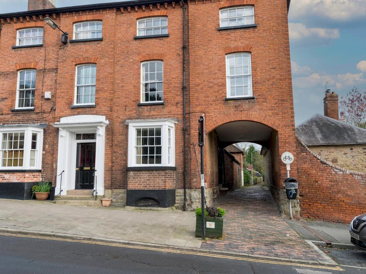 Pass The Keys Cosy 2 Bedroom Victorian Cottage Ludlow Bagian luar foto